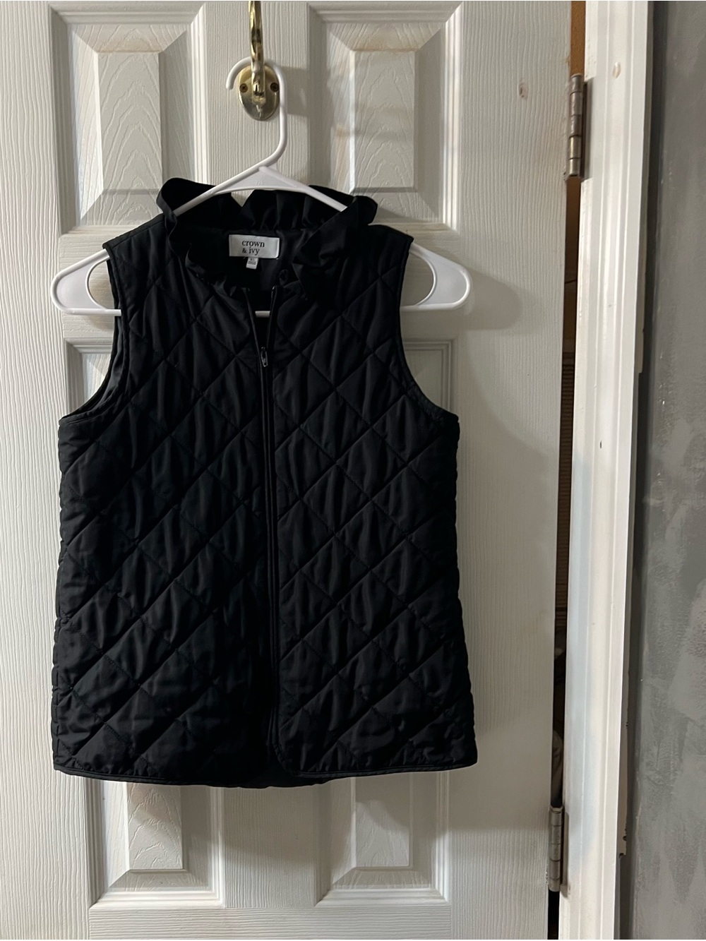 Crown and Ivy Girls XL Black Quilted Puffer Vest, Ruffle Collar